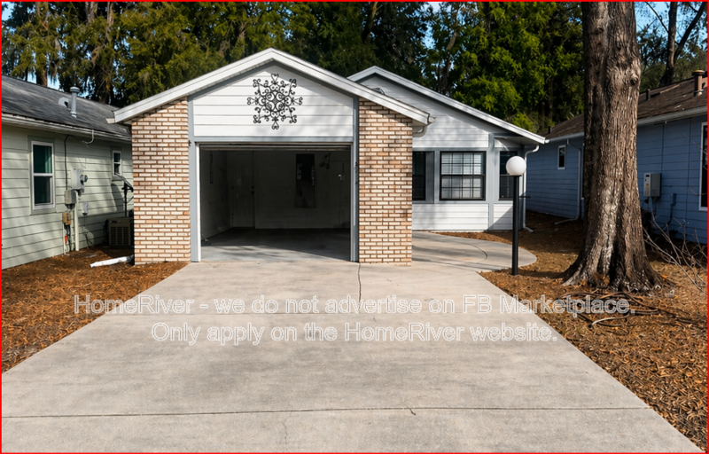 Ocala House: 2305 NE 40th Ave