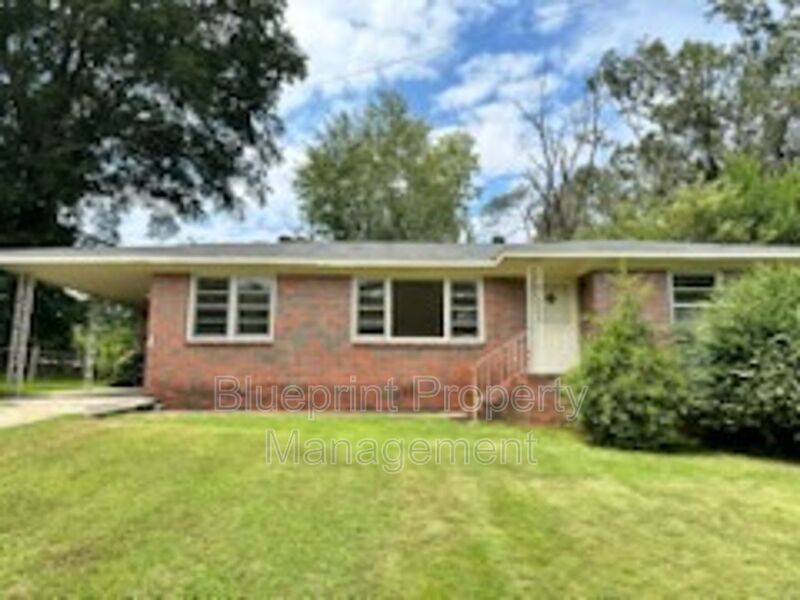 Birmingham House: 9836 Red Cliff Rd