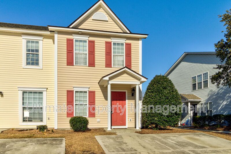 Wilmington Townhome: 741 Sunseeker Drive