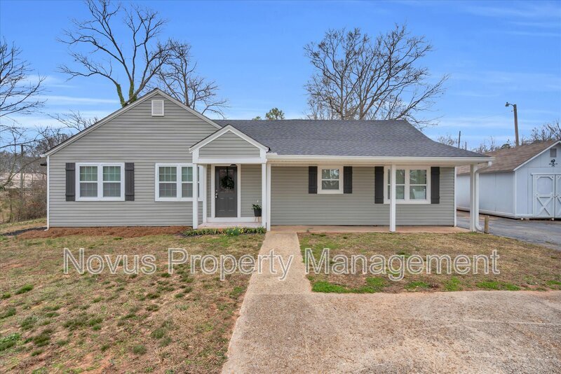 Carrollton House: 713 N Lakeshore Drive