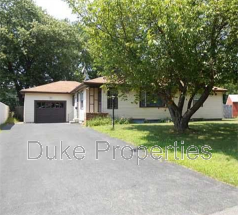 Rochester House: 37 Linda Dr.