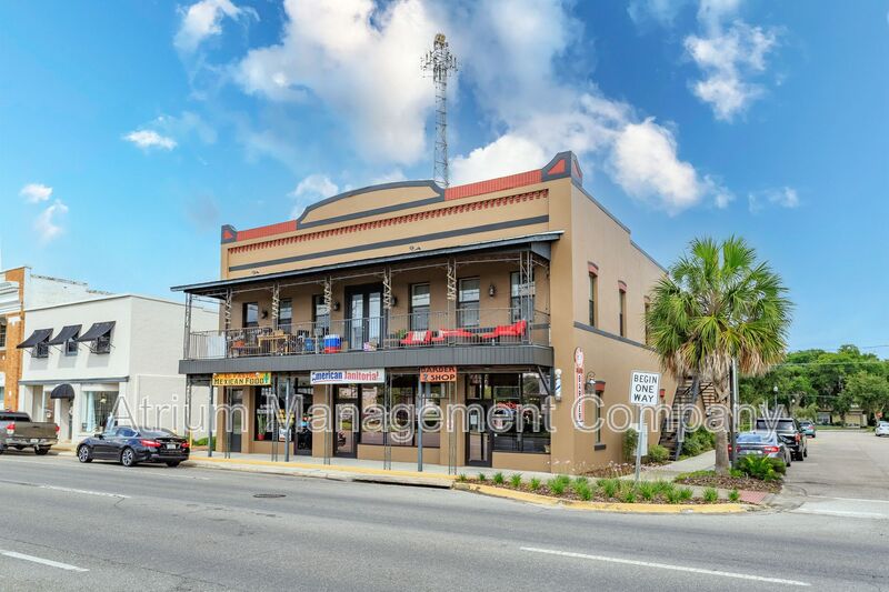 Umatilla Condo: 19 Harris St.