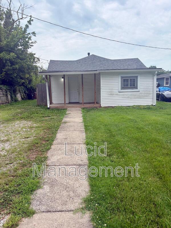 Louisville House: 4204 Bubbling Over Drive