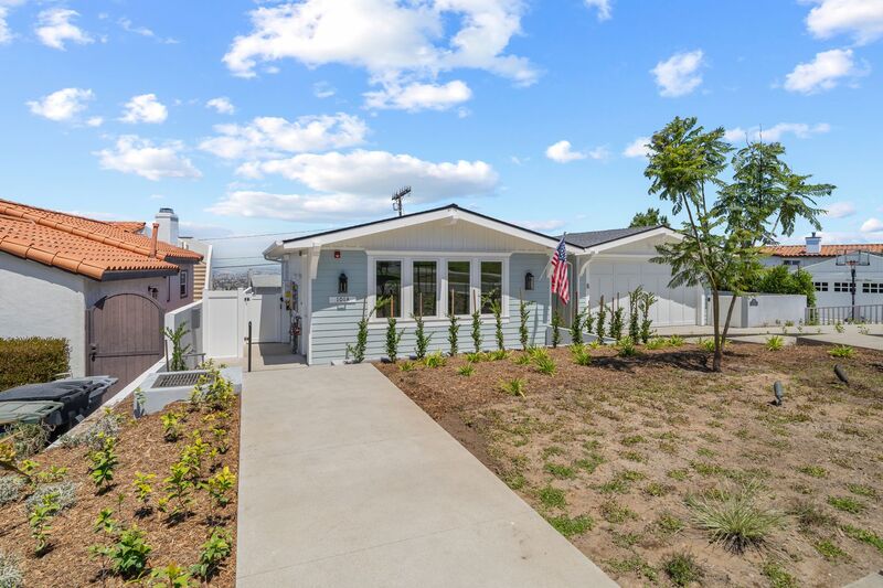 Redondo Beach House: 101 Via Colusa