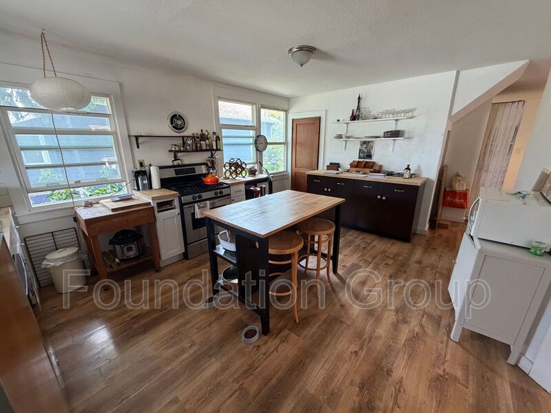 Seattle House: 1410 S Cloverdale St