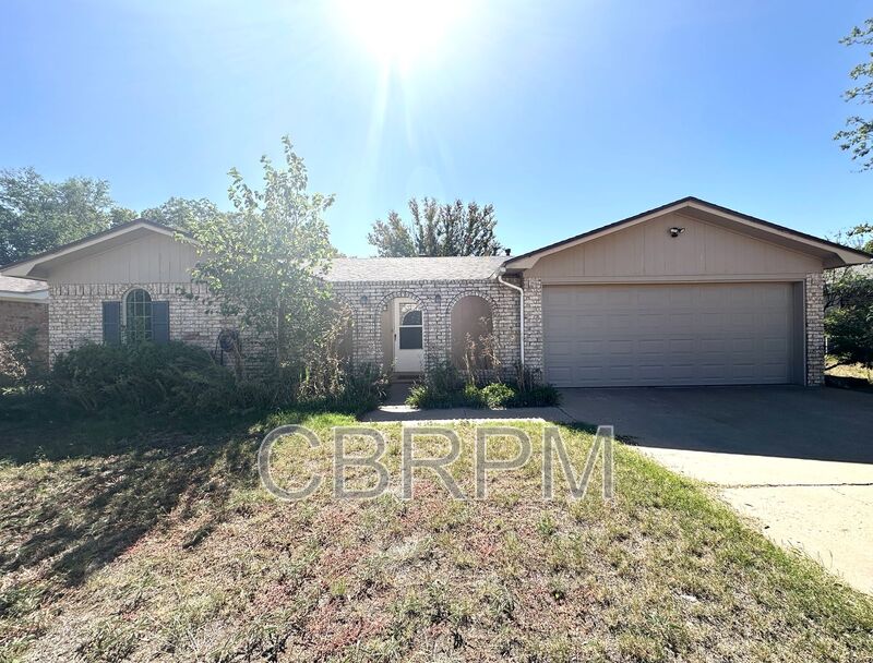 Lubbock House: 5521 1st Street