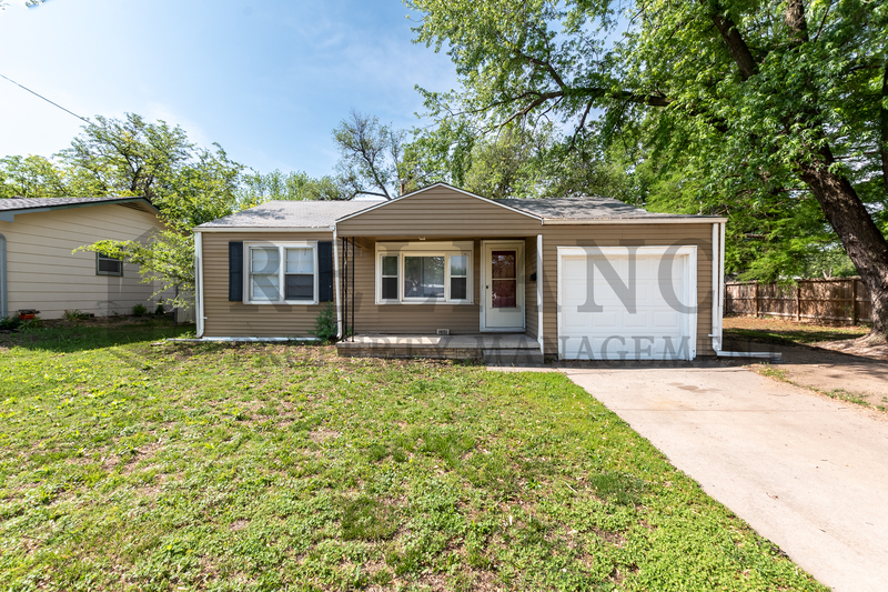 Wichita House: 1401 West 34th Street South
