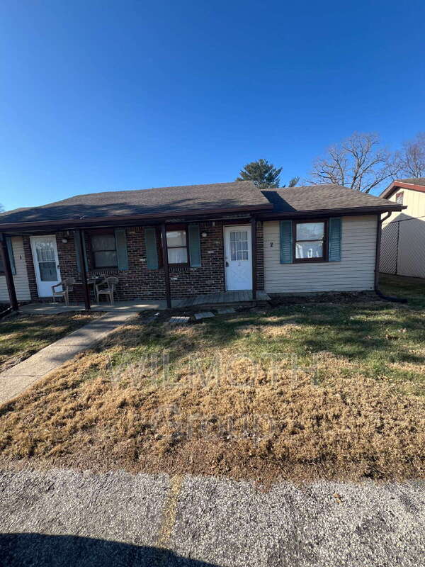 Crawfordsville Condo: 1818 Michigan Street