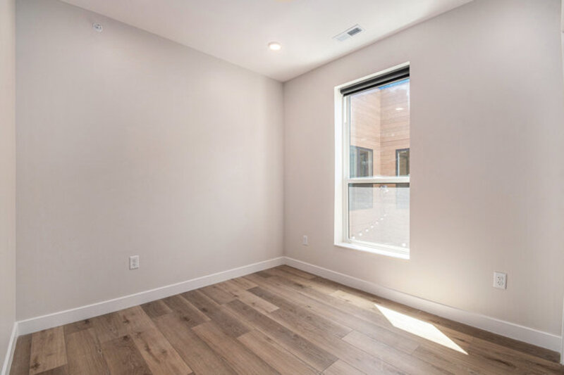 Tekamah Condo: 300 s 13th St