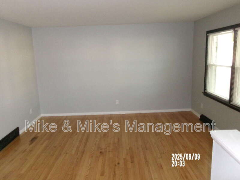 Milwaukee Condo: 6408 North 73rd Street