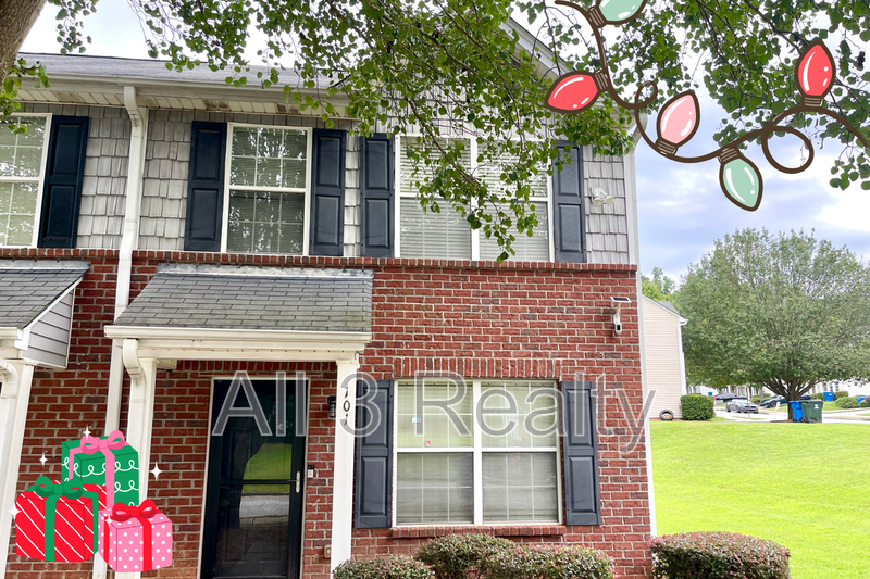 Atlanta House: 101 Prattling Ct