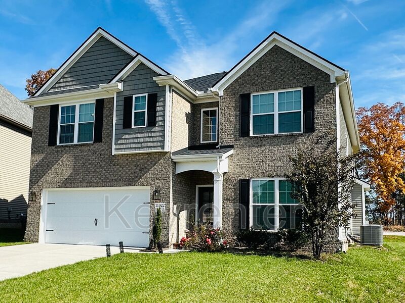 Knoxville House: 11022 Big Sky Ln.