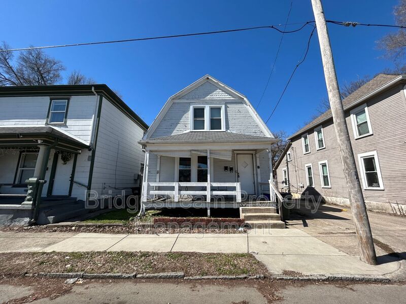 Dayton House: 21-B John