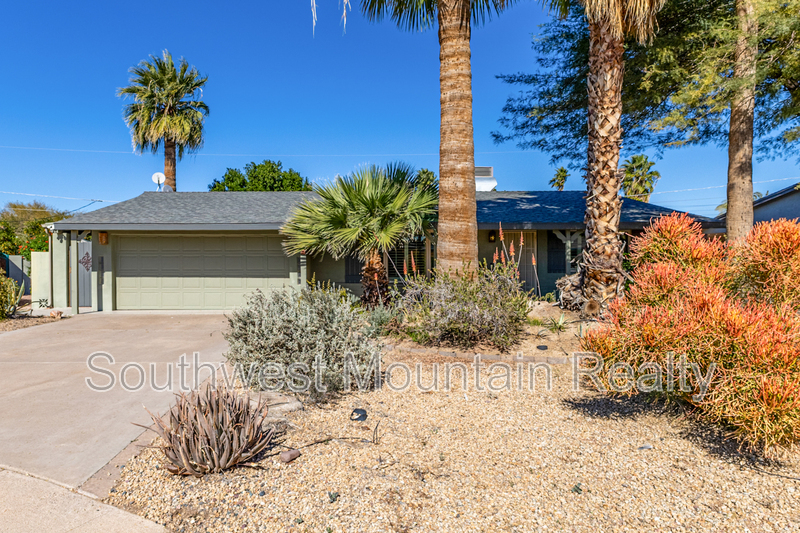 Scottsdale House: 8538 E Mitchell Dr