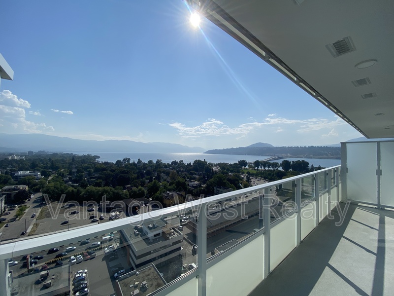 Kelowna Condo: 1706-1626 Water Street