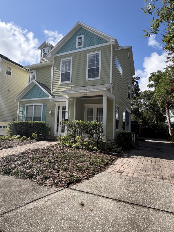 Orlando House: 1838 Illinois Street