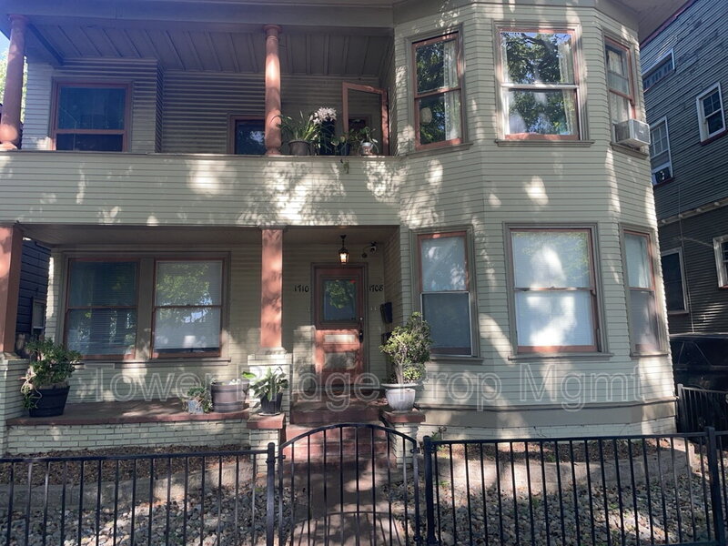 Sacramento Condo: 1710 16th St