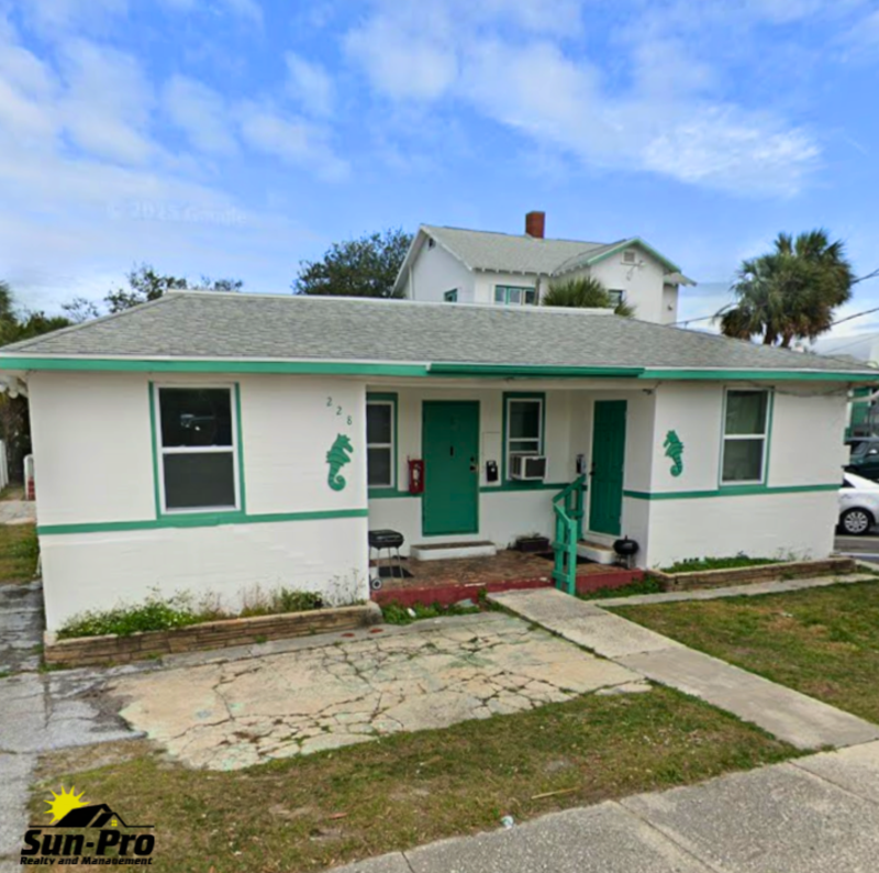 Daytona Beach Condo: 228 North Oleander Avenue - 2