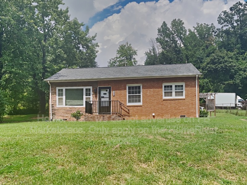Greensboro House: 5606 Sapp Rd