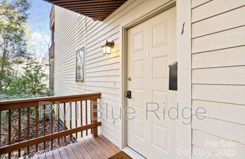 Marion Condo: 299 Blue Ridge Dr S