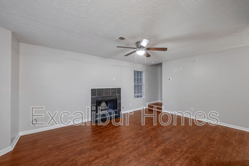 Atlanta House: 614 Waynes Ct Se