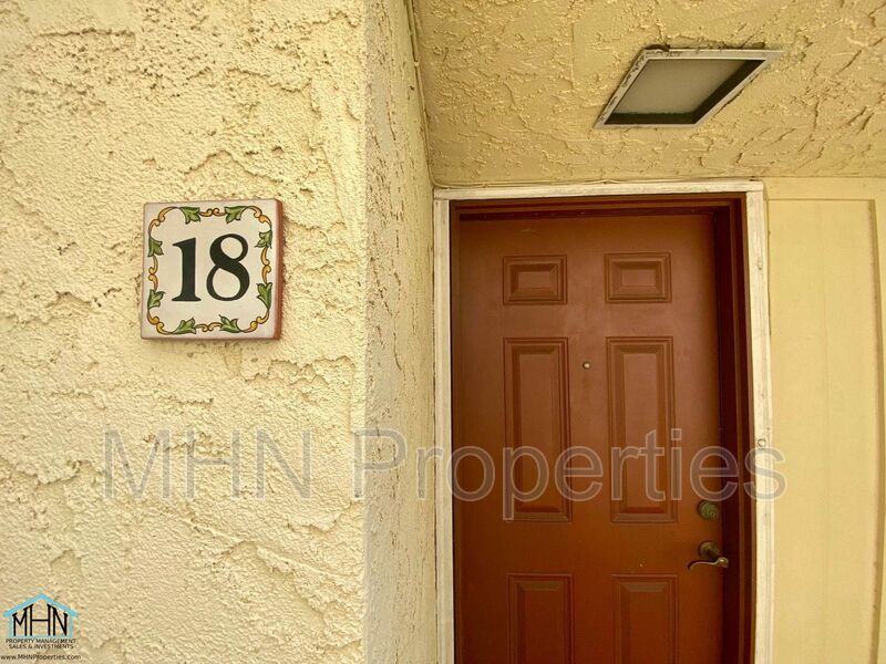 Cozy 2 bed/2 bath condo in a secluded area, near Alamo Heights, and close local to highways and so much more! - Preview 8