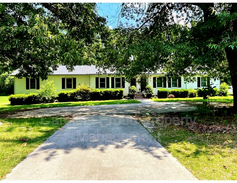 Greenville Condo: 487 Huntingridge Road - A