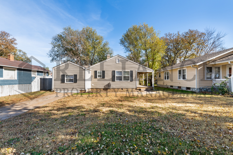 Wichita House: 2136 S Waco