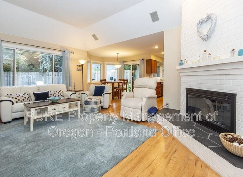 Lake Oswego House: 13978 Westcott Ct