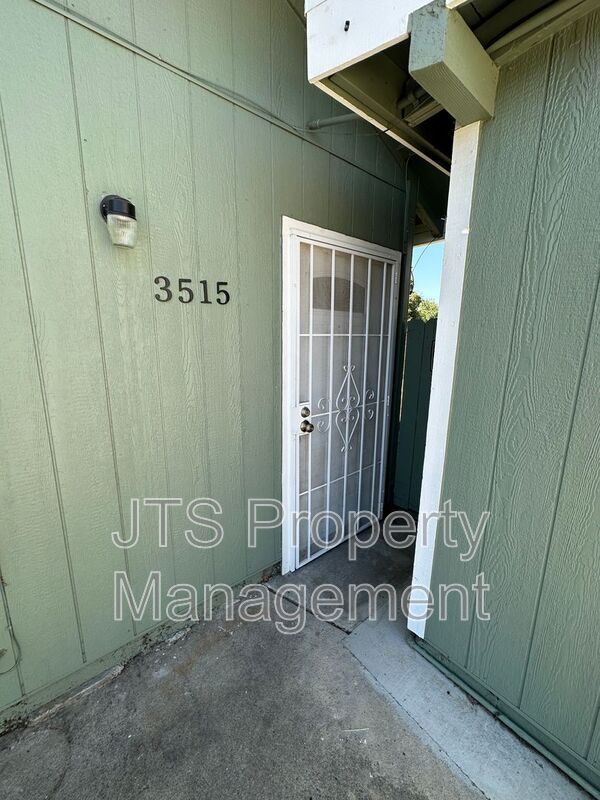 Carmichael House: 3515 Sue Pam Dr