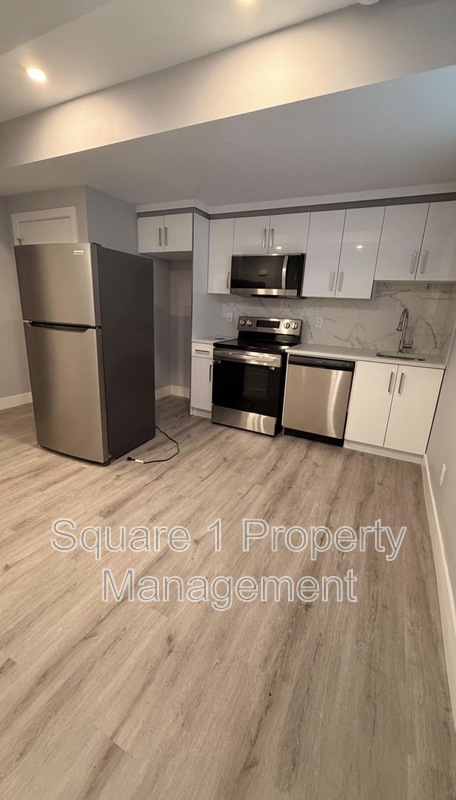Edmonton Condo: 10845 80 Ave