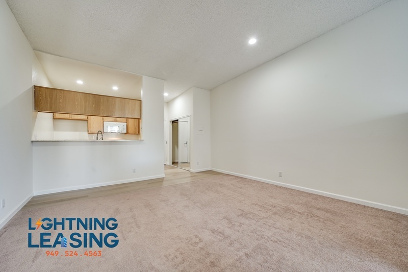 North Hollywood Condo: 11225 Morrison St