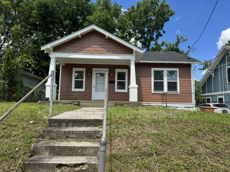 Nashville House: 714 McFerrin Ave