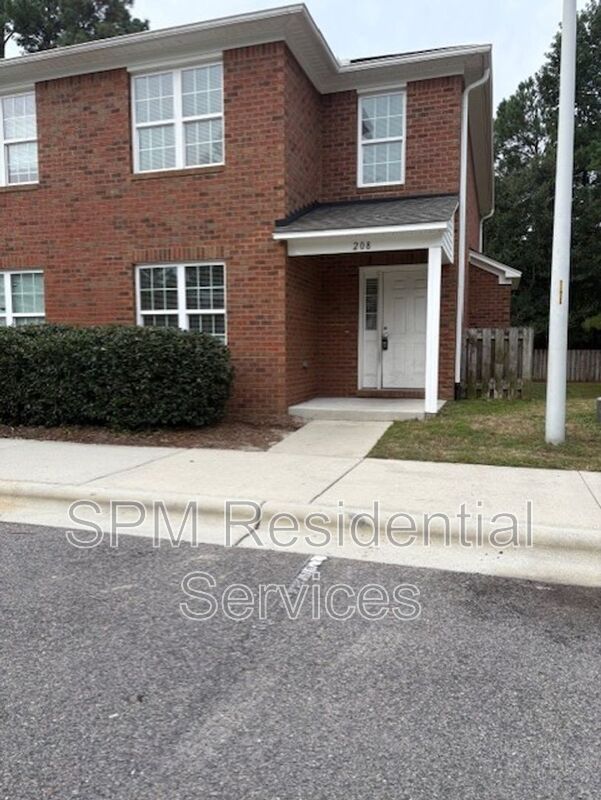 Wilmington House: 208 Durango Pl