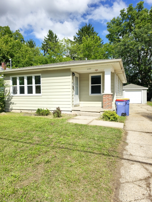 Grand Rapids House: 127 Lawrence Street Northeast