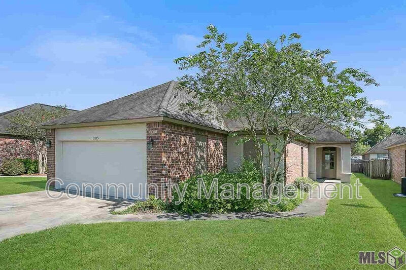 Baton Rouge House: 3315 Southlake Ave