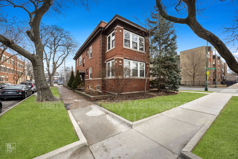 Chicago Condo: 5669 N. Magnolia Ave Unit # 2