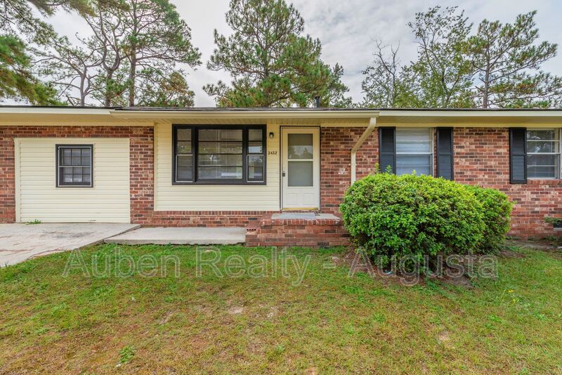 Request a Viewing for 3432 Chadbourne Street Tenant Turner