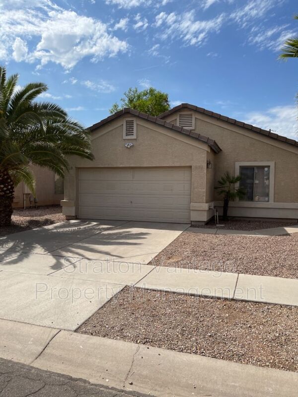 Request a Viewing for 4023 W Oregon Ave Tenant Turner