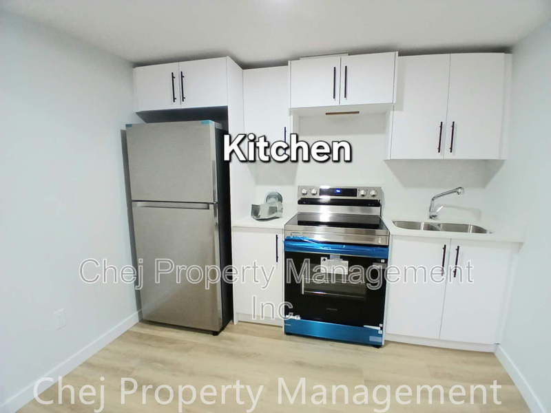 Edmonton Condo: 16519 20 Ave SW