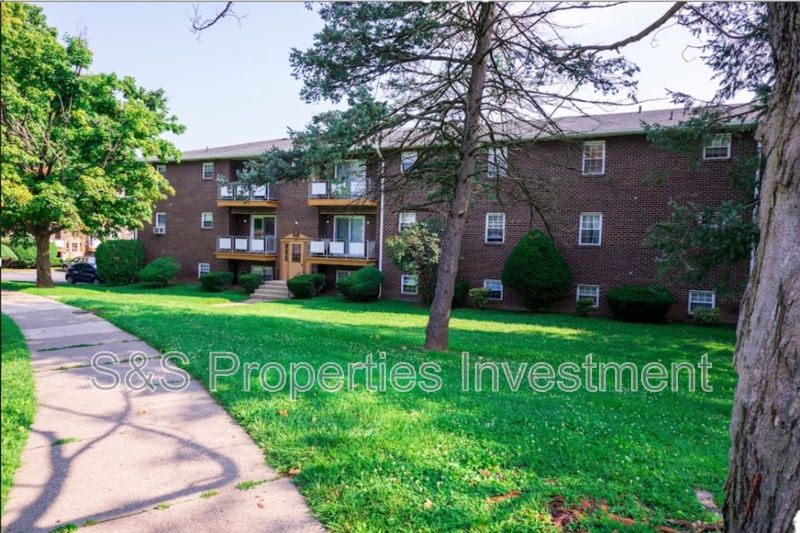 Request a Viewing for Wynnewood Greens 242902, 24122522 W Emmaus