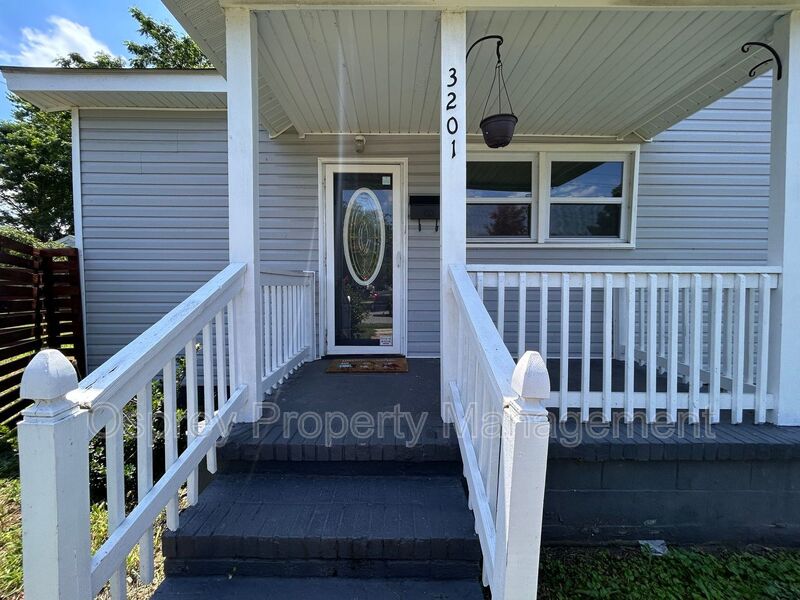 Charming 2BR/1BA Home with Garage & Fenced Yard - 