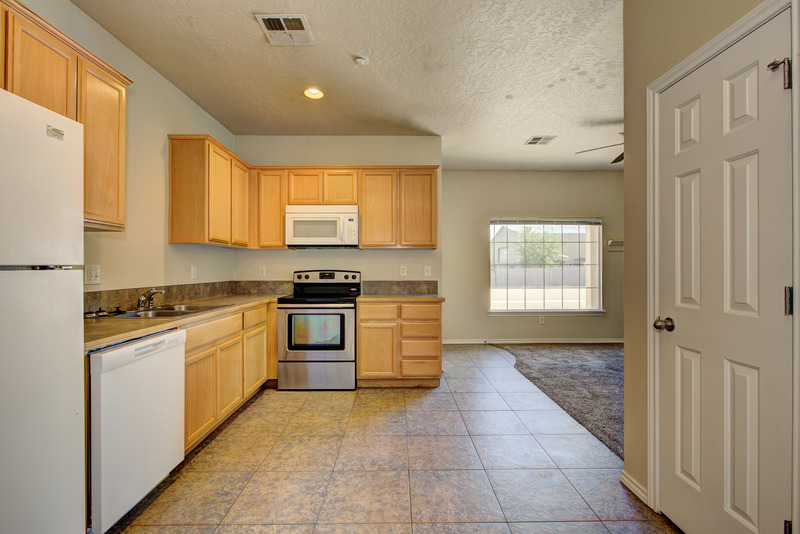 Nampa Townhome: 727 Stampede Dr