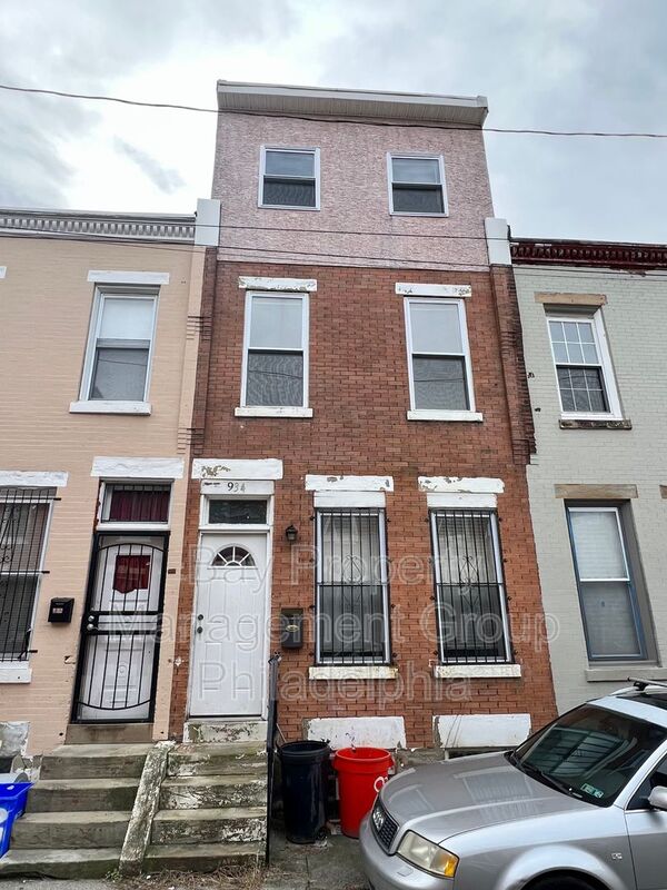 Philadelphia House: 934 French St