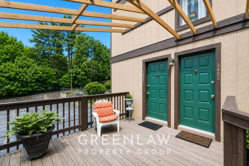 Tucker Condo: 3885 Cedar Circle