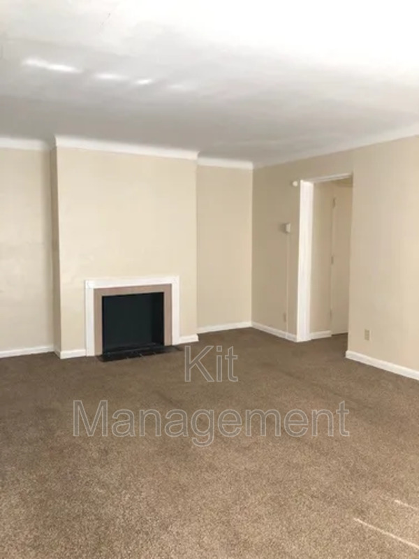 Toledo Condo: 2535 W Bancroft