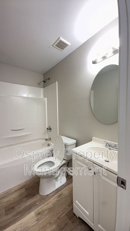 Recently Renovated 2-Bedroom Apartment in Norfolk, VA! - Photo 8