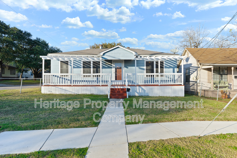 San Antonio House: 103 Cosgrove Street