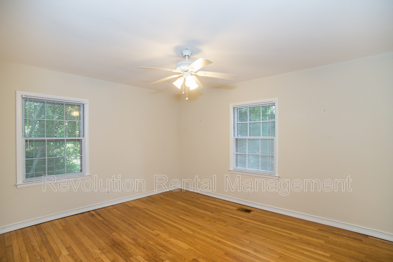 2550 Defoors Ferry Rd NW Atlanta GA 30318-1406 - Photo 16