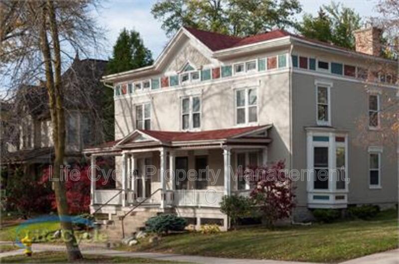 Grand Rapids Condo: 47 Prospect Ave SE